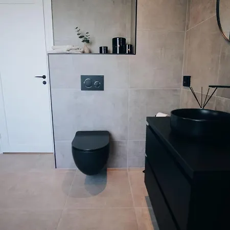 Apartamento - 2br & 3br - Parking - T32