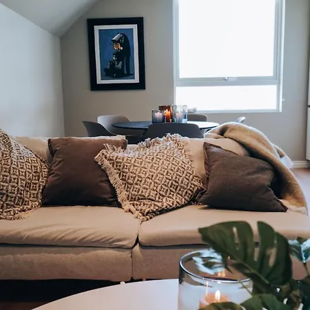 - 2br & 3br - Parking - T32