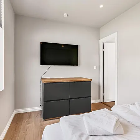 Appartement - 2br & 3br - Parking - T32 *