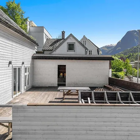 - 2br & 3br - Parking - T32 * Odda