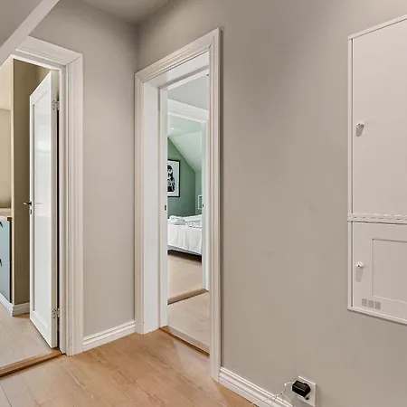 - 2br & 3br - Parking - T32