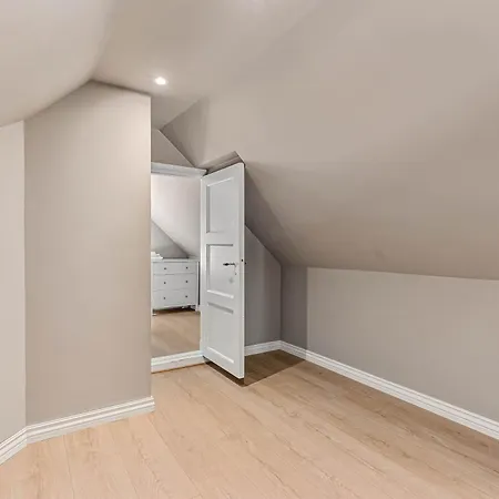- 2br & 3br - Parking - T32