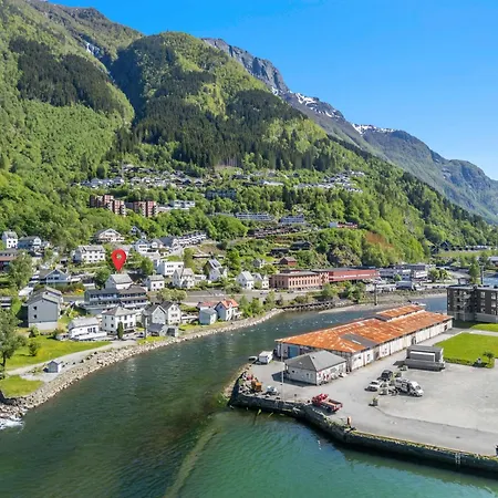 - 2br & 3br - Parking - T32 Odda