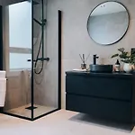 Lejlighed - 2br & 3br - Parking - T32