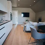 Lejlighed - 2br & 3br - Parking - T32
