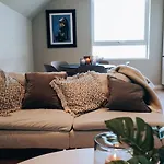 - 2br & 3br - Parking - T32